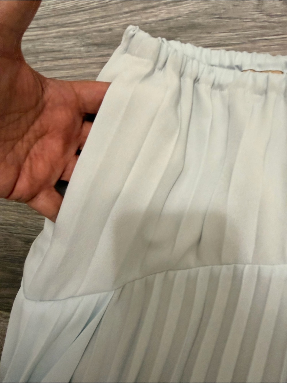 NWT Vince Pleated Midi Skirt in Light Blue with pockets Retails $448 Size XL - Picture 6 of 10
